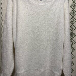 Max Studio White Crewneck Sweater Soft Knit
